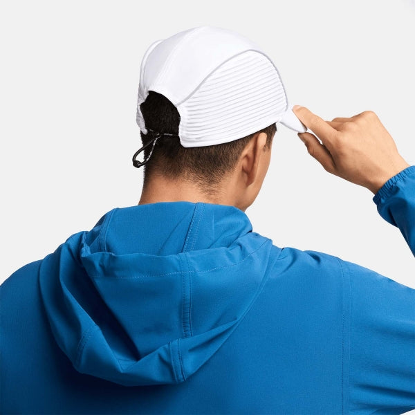 Nike Unisex Aerobill Featherlight Cap – White