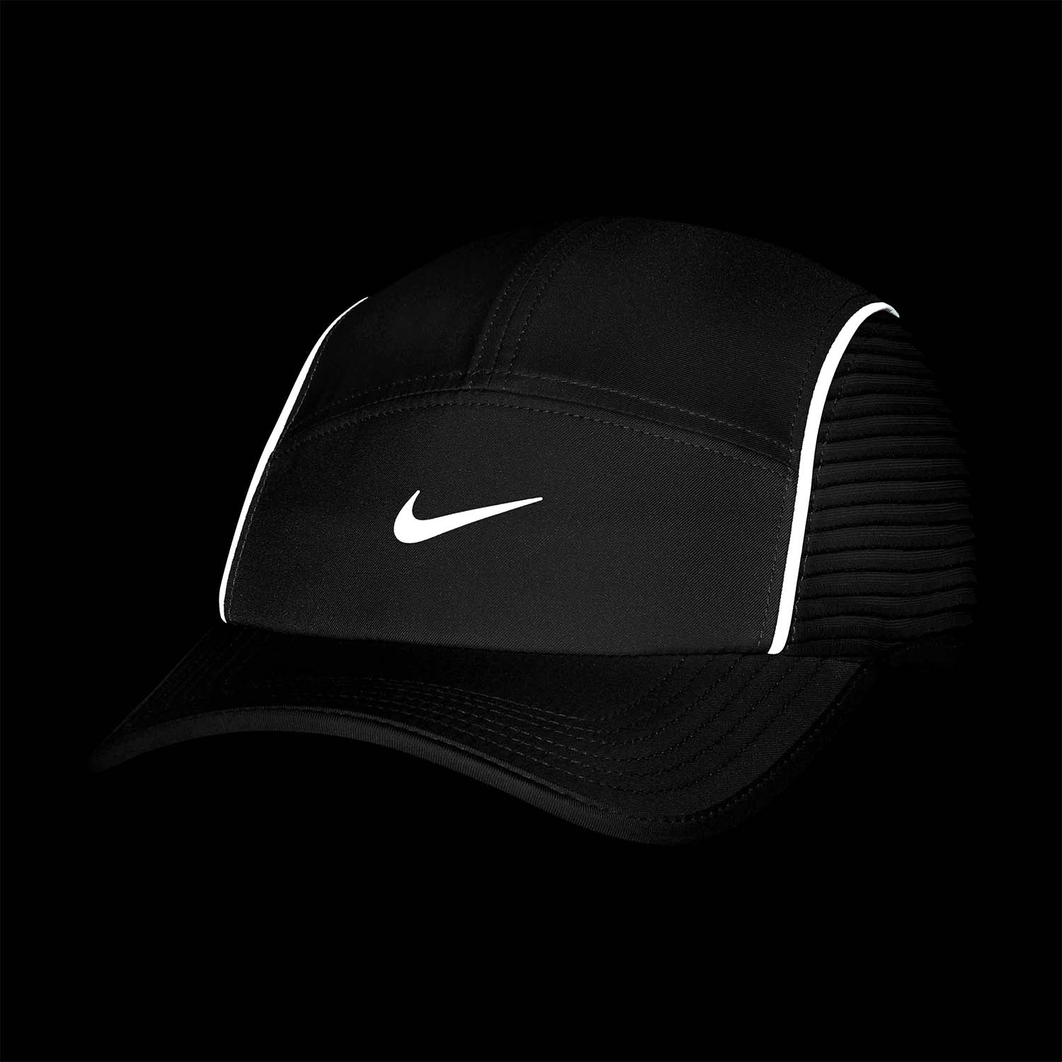 Nike Unisex Aerobill Featherlight Cap – White